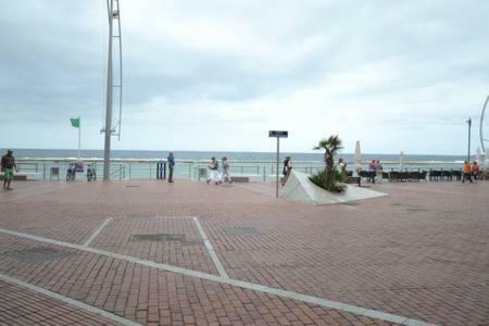 Playa Chica En Las Canteras Las Palmas de Gran Canaria Exterior photo